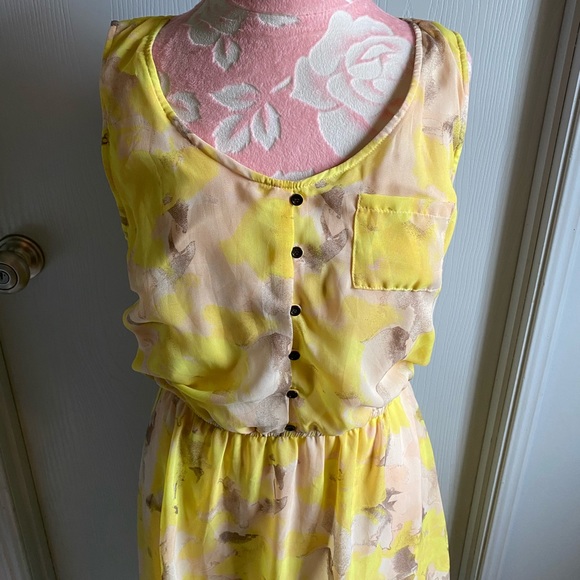 Sleeveless Yellow Dress by Mossimo - Picture 2 of 8